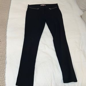 Romeo and Juliet black ponte legging pants